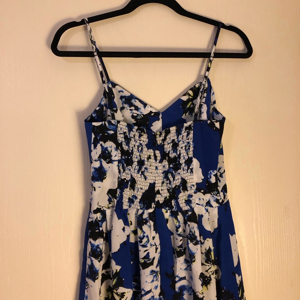 Parker Blue and White Floral Maxi Dress Size S - elastic back - Picture 3 of 9